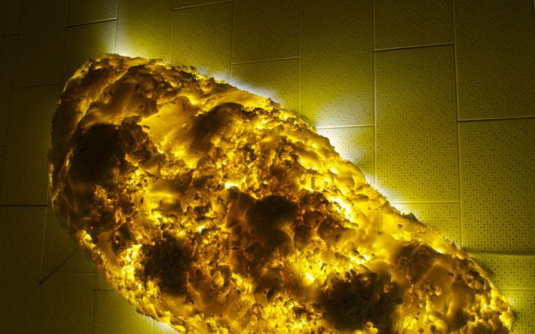 Kyra Papé – Between Seduction and Sickness