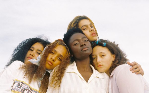 Internet Friends – A Photographic Series Exploring relationships that manifest online by Katya Abedian