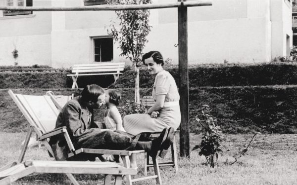 ‘EVERYONE IS PRESENT’ by Terry Kurgan // Retracing Herstory and Politics through Private Space