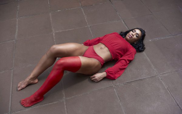 Enfleshed Cyborgs as a Transgressive Space of Refiguring the Femme Body