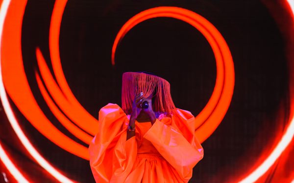 Red Bull x Dear Ribane|a multidisciplinary and in flux method to performance