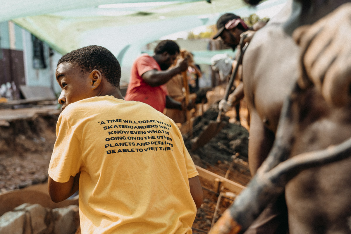 Freedom Skatepark Ghana_Ghanaian Boy Skaters Yellow shirts_Building of Skatepark in Accra, Ghana