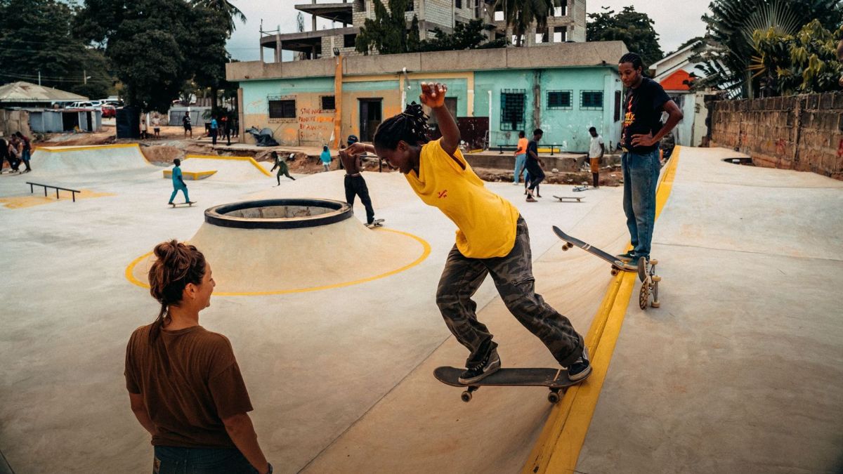 Freedom Skatepark Ghana_Ghanaian Skater in Accra_Skatepark built by Limbo, Accra