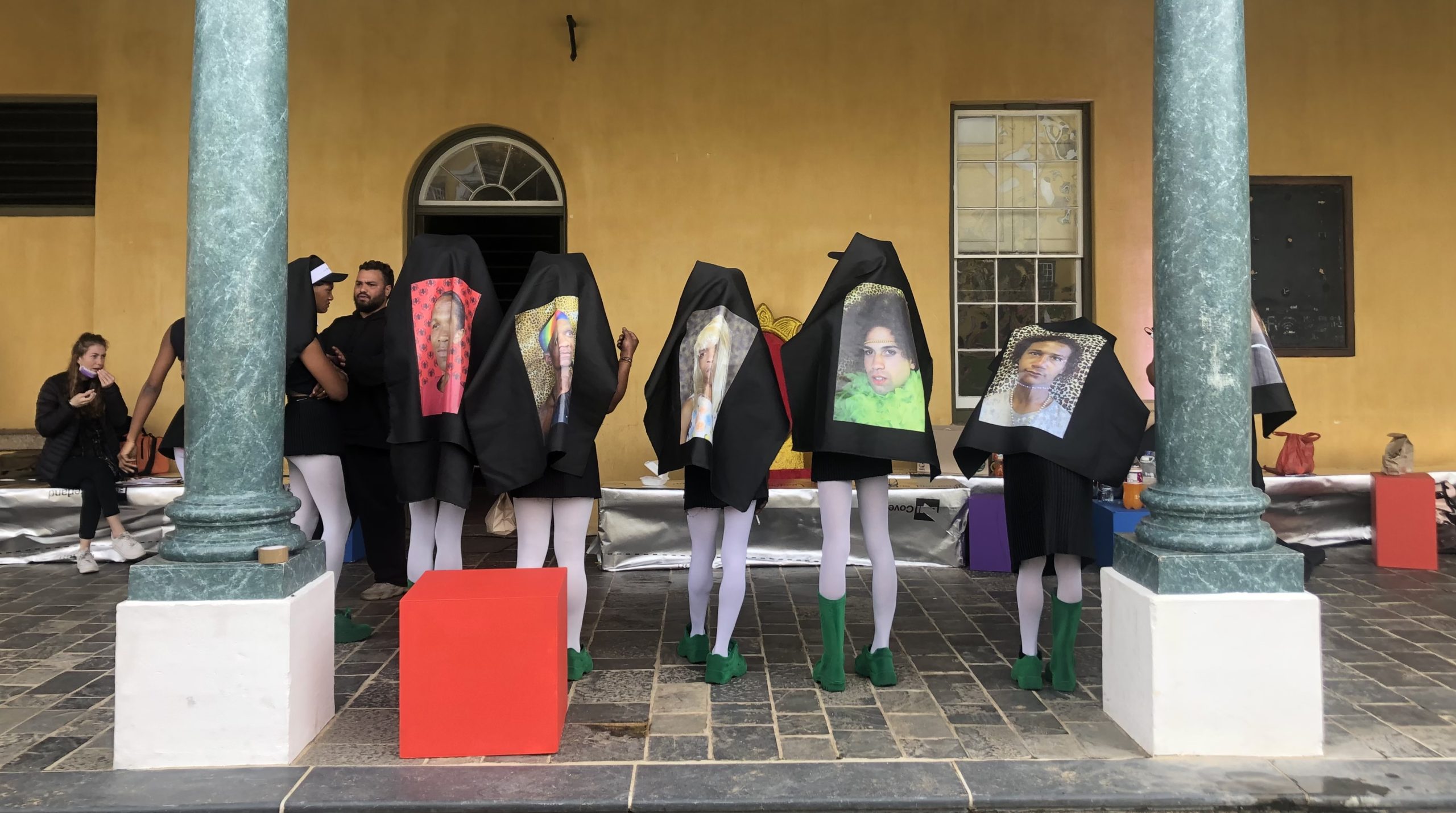 Sistaaz of the castle